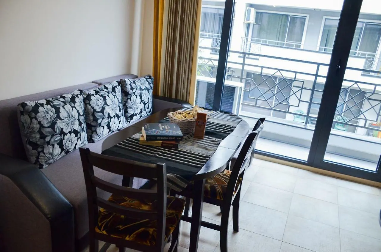 Ivanovi Apartments Burgas Bułgaria
